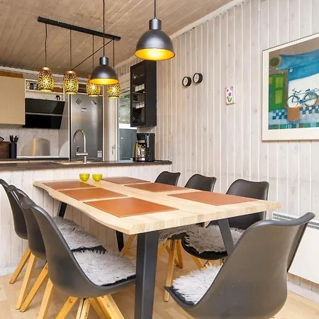 7 Person Holiday In Oksb L Hébergement de vacances *